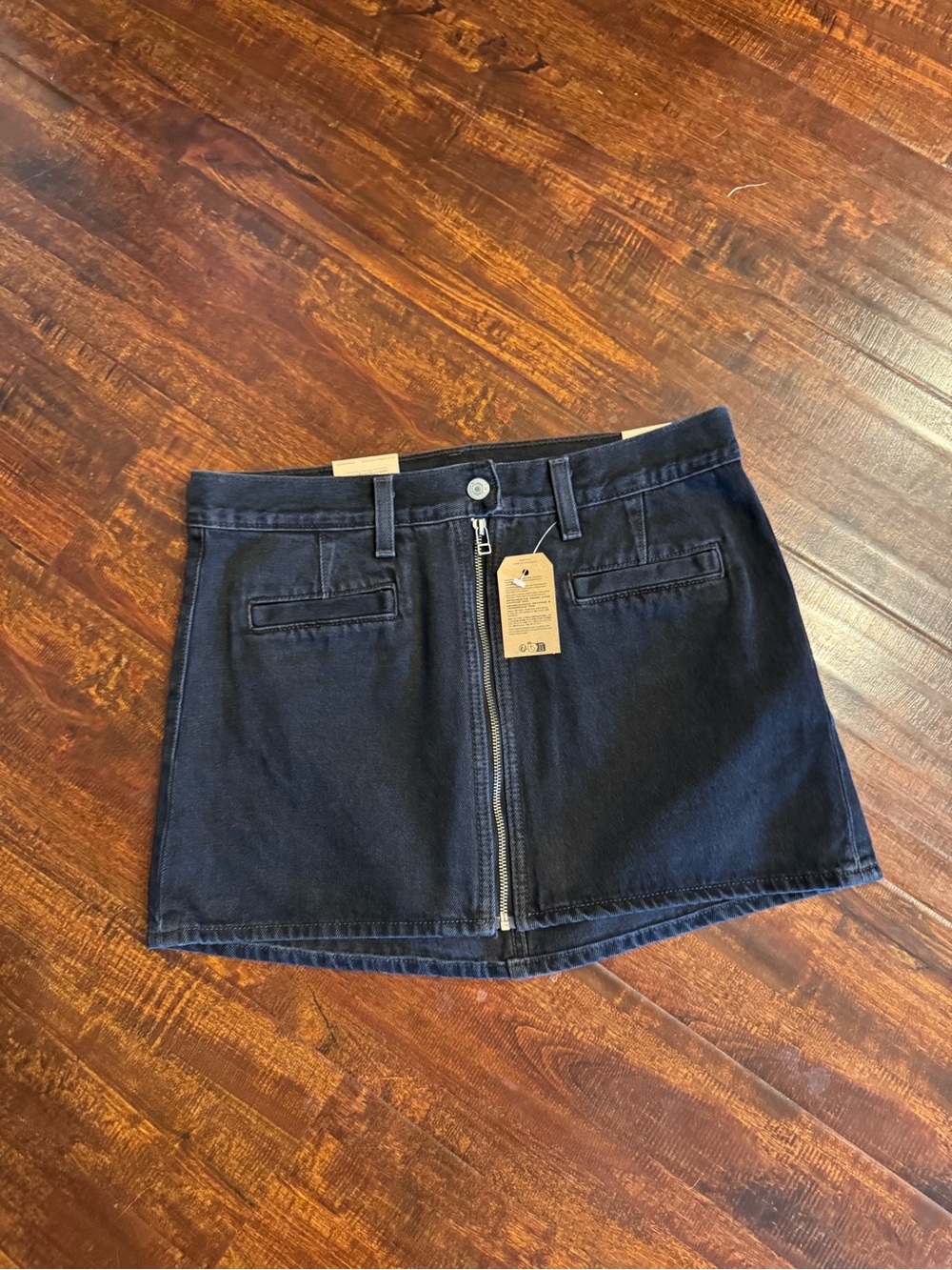 Levi's Black Front-Zip Mini Skirt